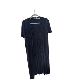 Cyrus Women’s M texture Short sleeve cardigan NWT